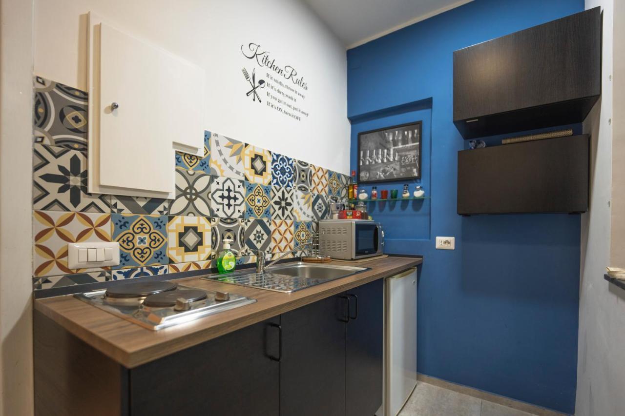Donna Chiara Holiday House - Toledo نابولي المظهر الخارجي الصورة